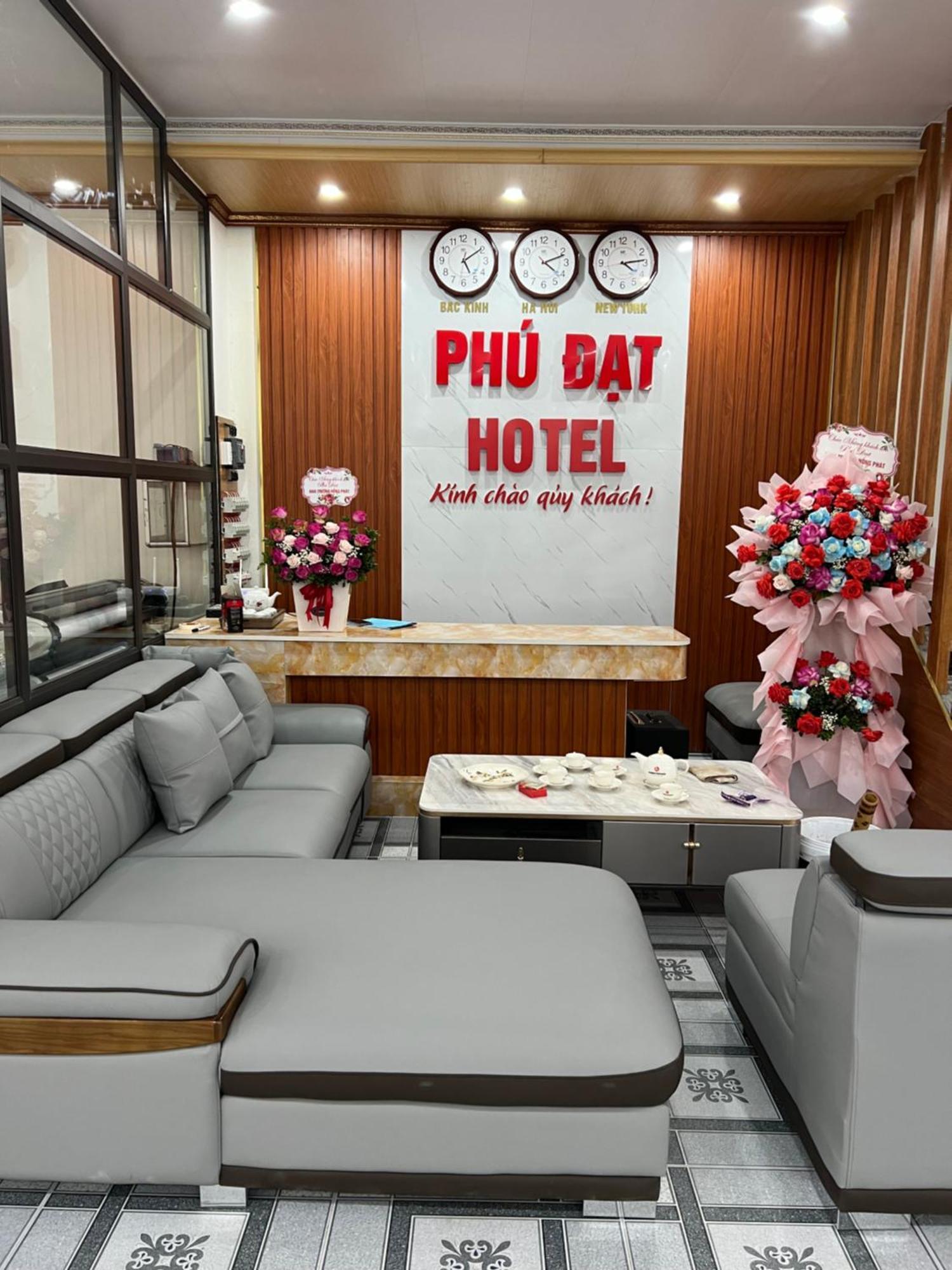 Phu Dat Hotel Dong Van  Extérieur photo