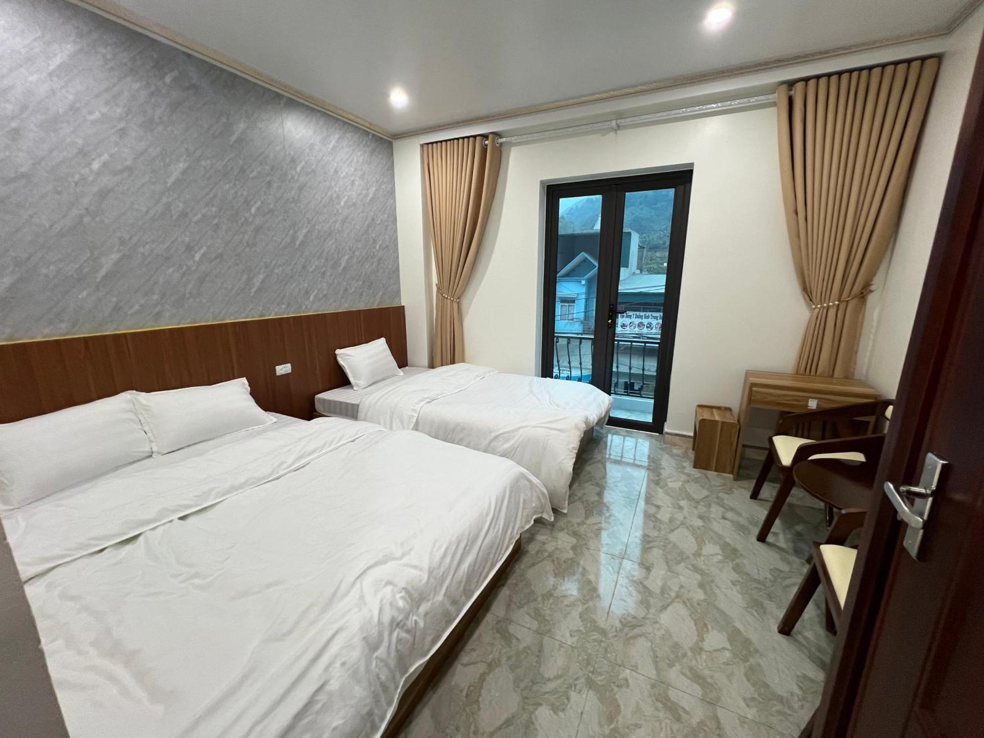 Phu Dat Hotel Dong Van  Extérieur photo